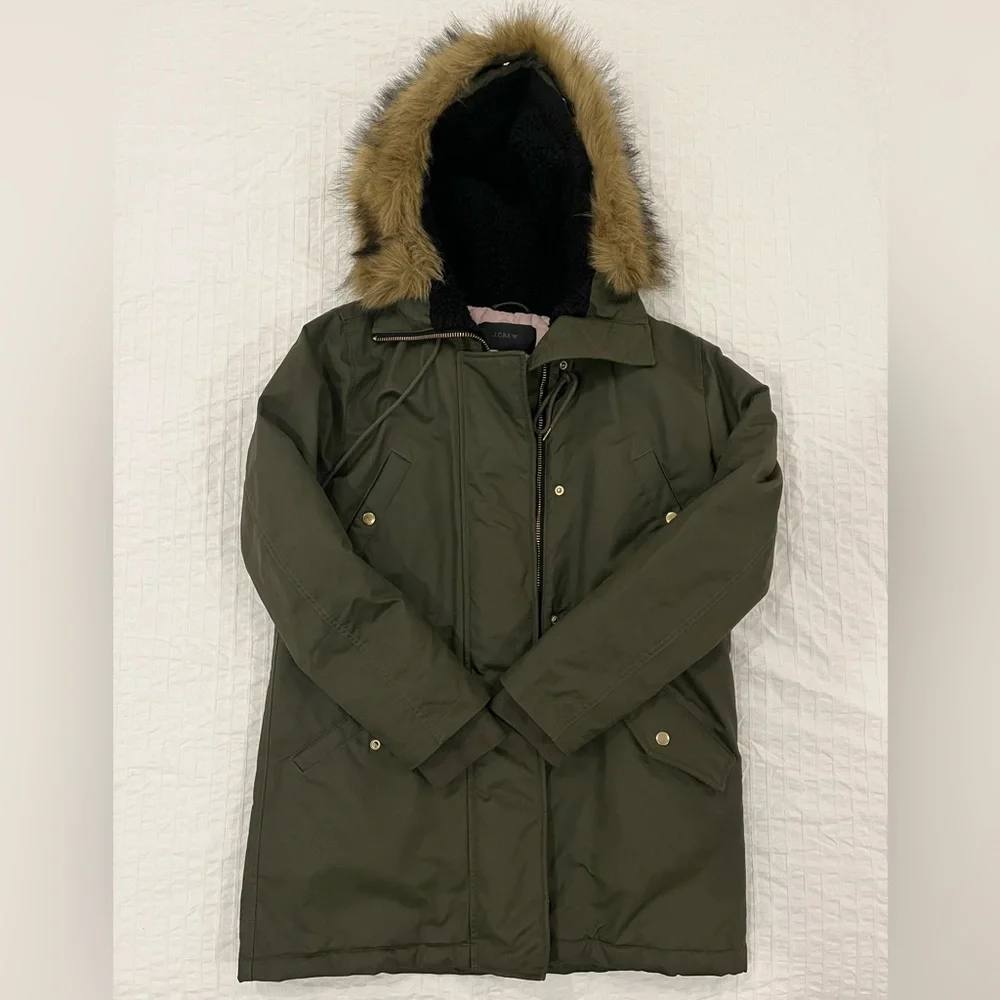 J.Crew Perfect Winter Parka with PrimaLoft® in Olive Green, Size Small